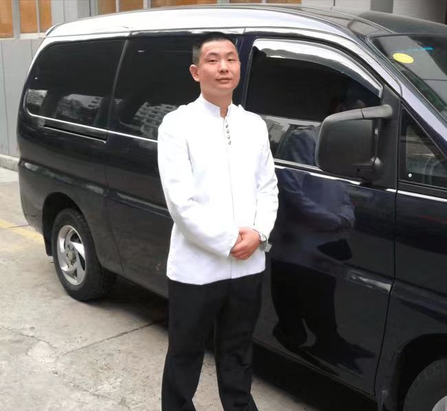 Chongqing car rental with driver